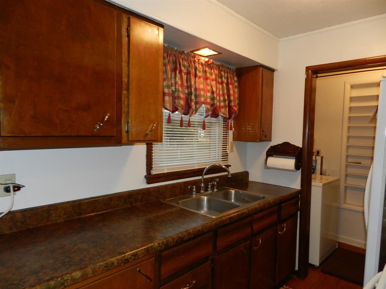 1006 S Washington St, Princeton, IN 47670 photo 13