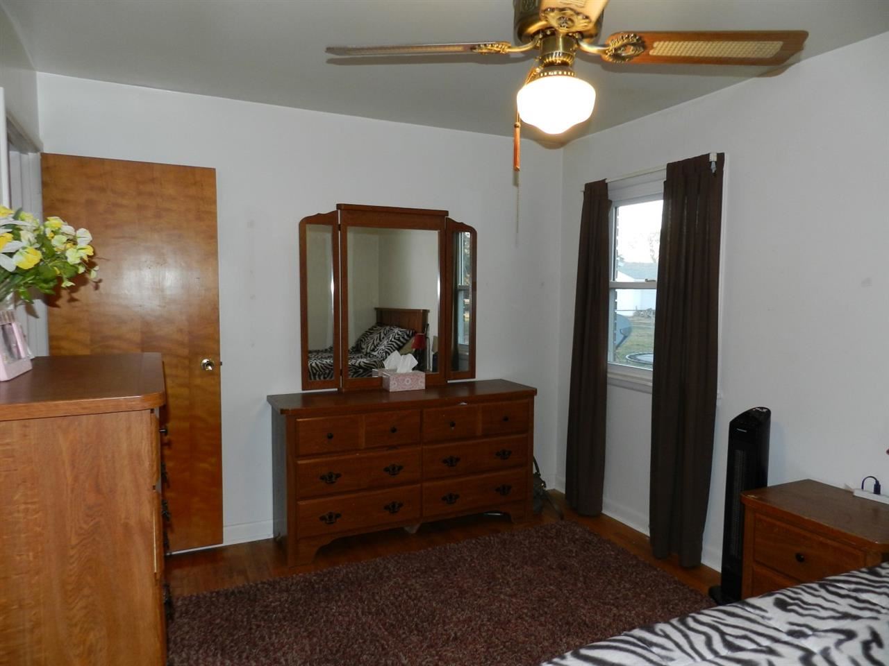 1006 S Washington St, Princeton, IN 47670 photo 8