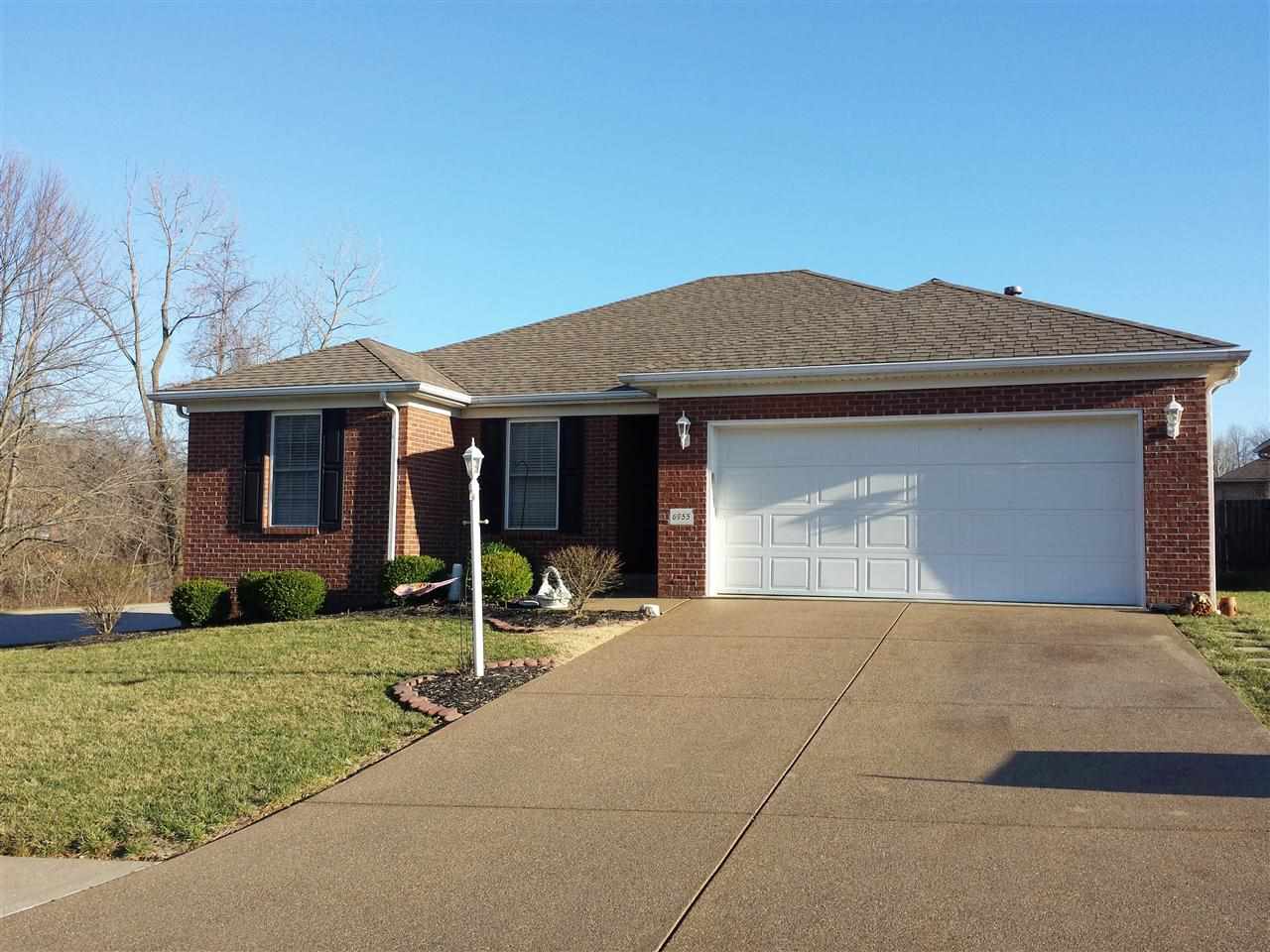 6955 Bittersweet Cir, Newburgh, IN 47630 photo 2