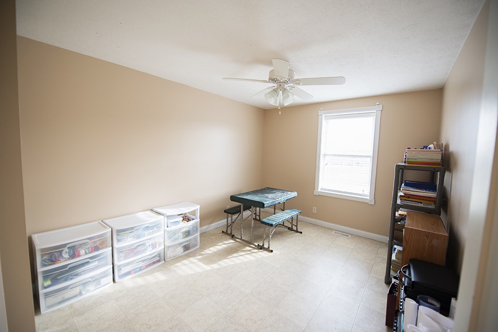 5469 Mobley Dr, Spencer, IN 47460 photo 9