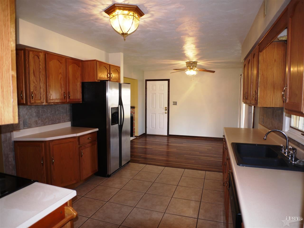916 W Hamilton Rd, Fort Wayne, IN 46819 photo 3