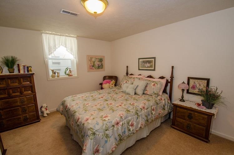 2027 Autumn Ridge Ln, Elkhart, IN 46514 photo 20