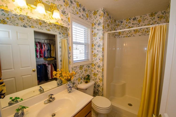 2027 Autumn Ridge Ln, Elkhart, IN 46514 photo 13