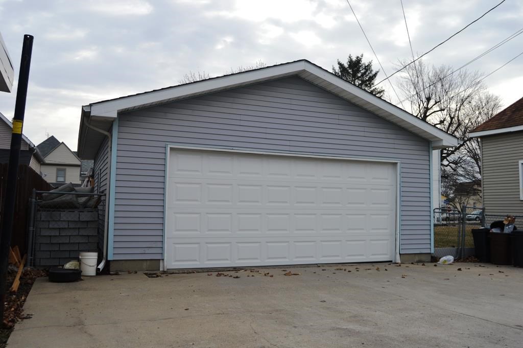 504 N Columbia St, Frankfort, IN 46041 photo 2