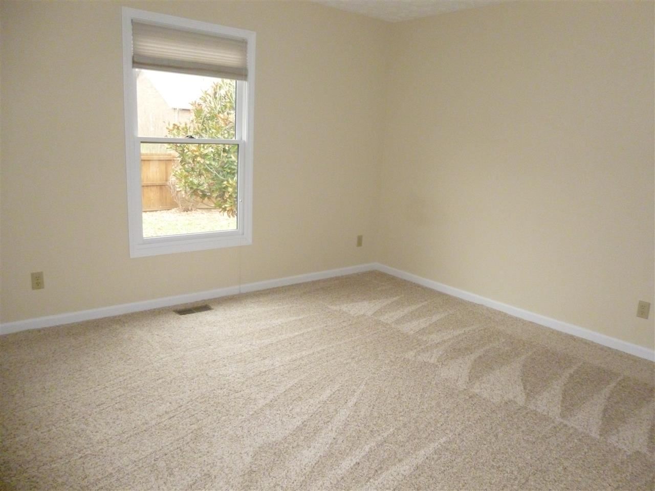 8400 Southport Dr, Evansville, IN 47711 photo 17