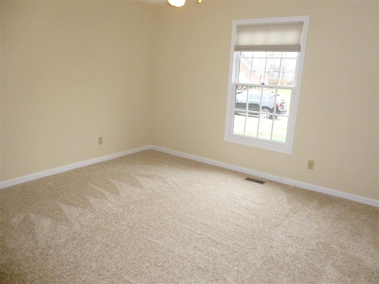 8400 Southport Dr, Evansville, IN 47711 photo 20