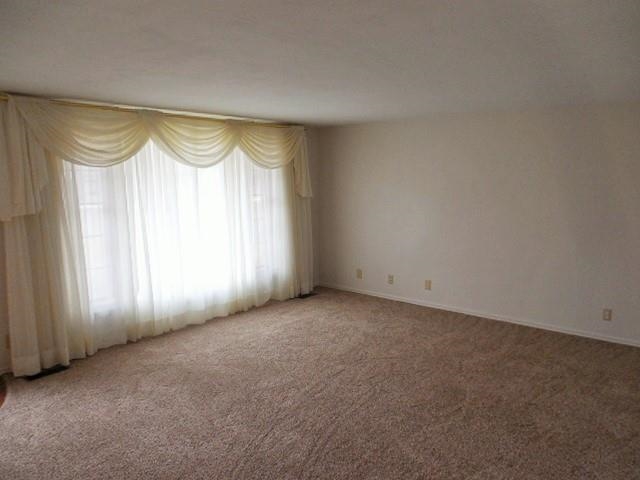 1611 W Lakeview Dr, Marion, IN 46953 photo 3