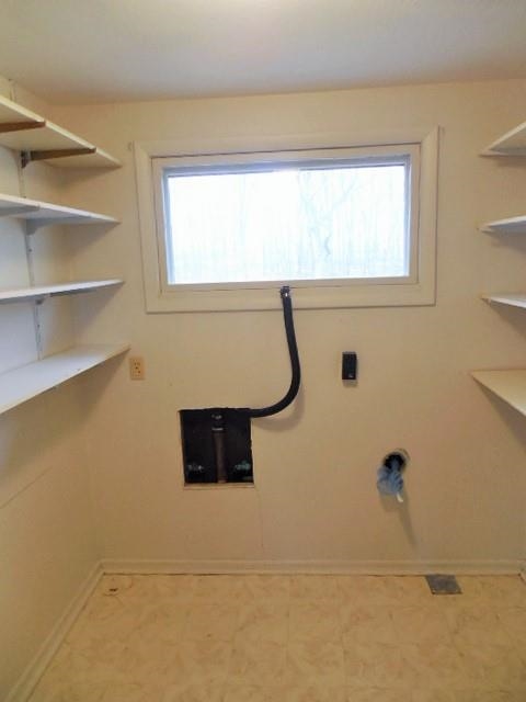 1611 W Lakeview Dr, Marion, IN 46953 photo 11