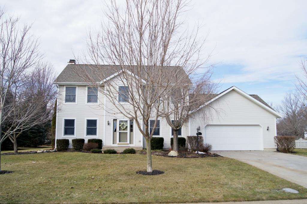 1877 S Woodfield Trl, Warsaw, IN 46580 photo 1