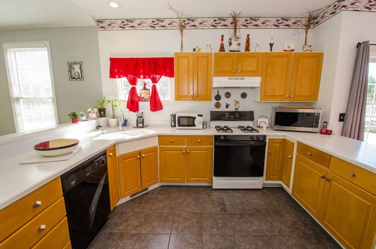 50768 Covered Bridge Dr, Granger, IN 46530 photo 6