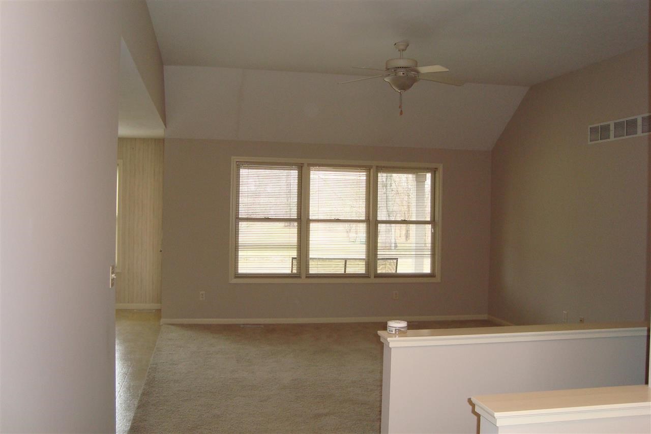 58576 Baugo Cove Dr, Elkhart, IN 46517 photo 11