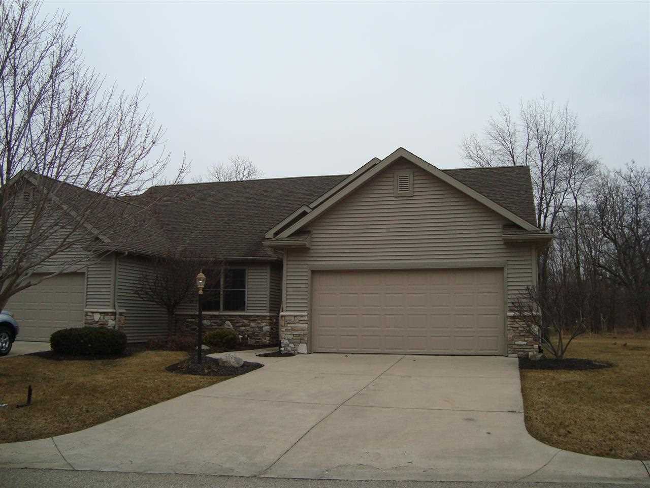 58576 Baugo Cove Dr, Elkhart, IN 46517 photo 1