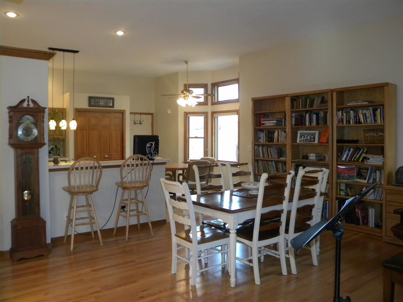 21798 E Sandy Hill Ln, South Bend, IN 46628 photo 7