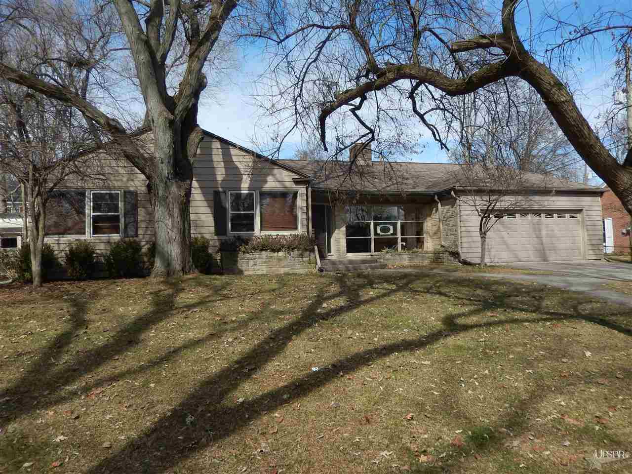 1304 W Sherwood Ter, Fort Wayne, IN 46807 photo 1