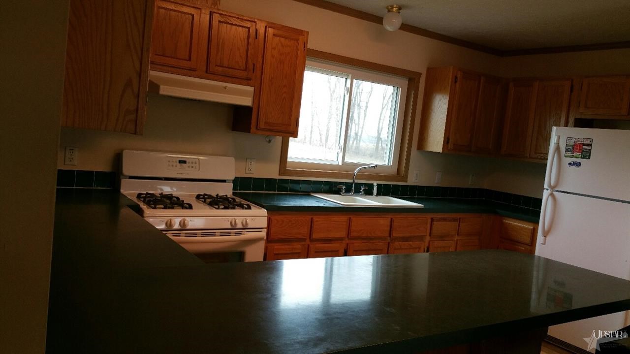 2472 E Baseline Rd, Churubusco, IN 46723 photo 5