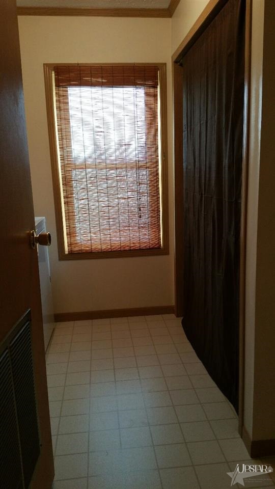 2472 E Baseline Rd, Churubusco, IN 46723 photo 6