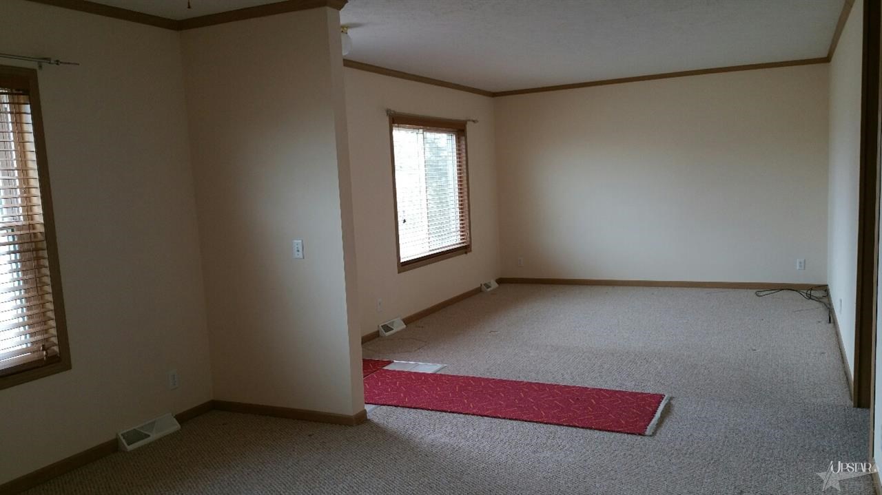 2472 E Baseline Rd, Churubusco, IN 46723 photo 13