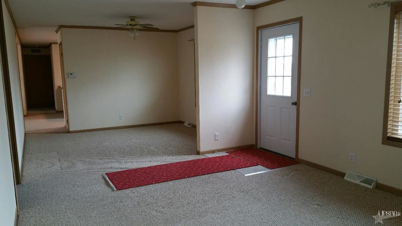 2472 E Baseline Rd, Churubusco, IN 46723 photo 22