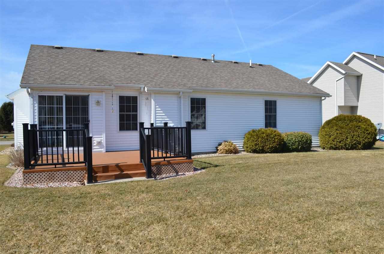 55726 Black Pheasant Dr, Osceola, IN 46561 photo 2