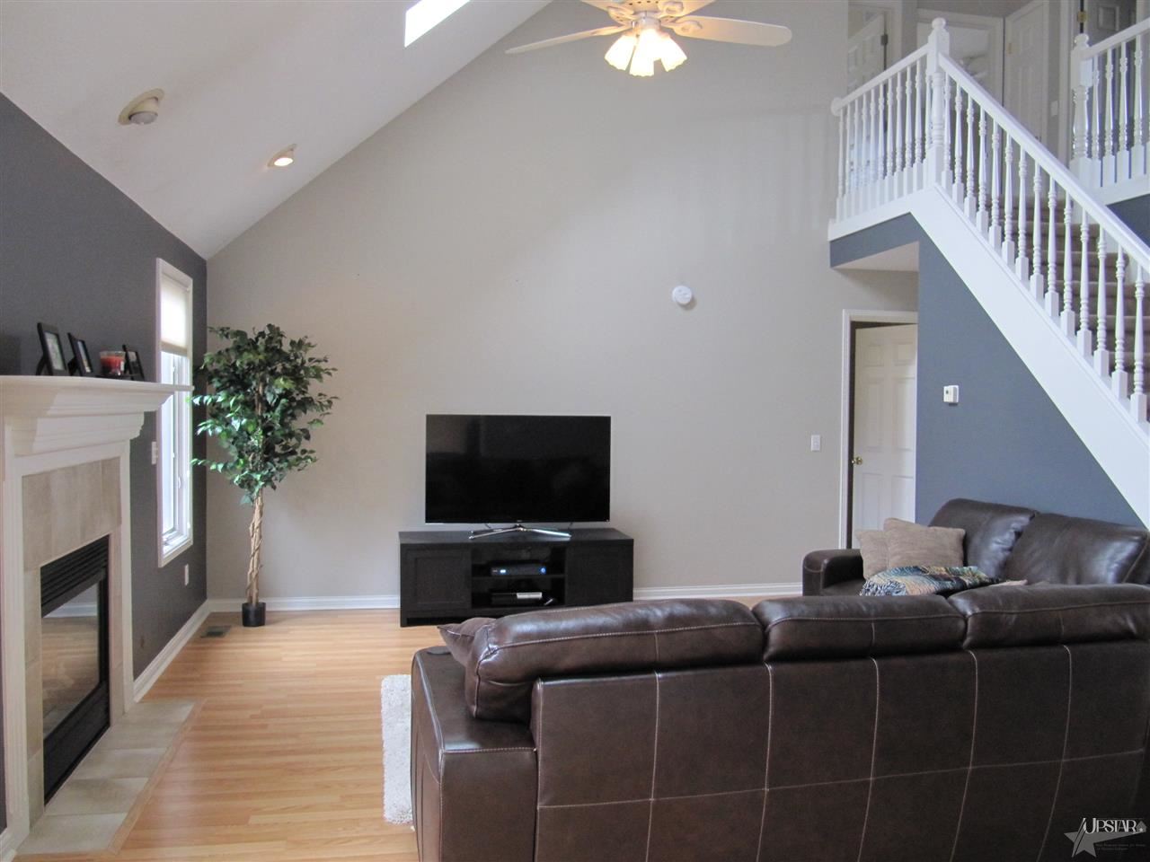 2506 Bluewater Trl, Fort Wayne, IN 46804 photo 4