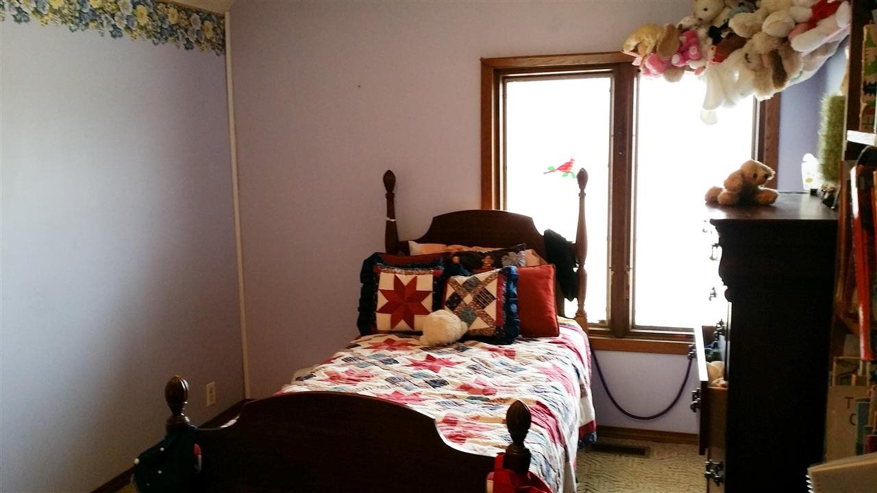 1217 E Gray Ln, Winchester, IN 47394 photo 18