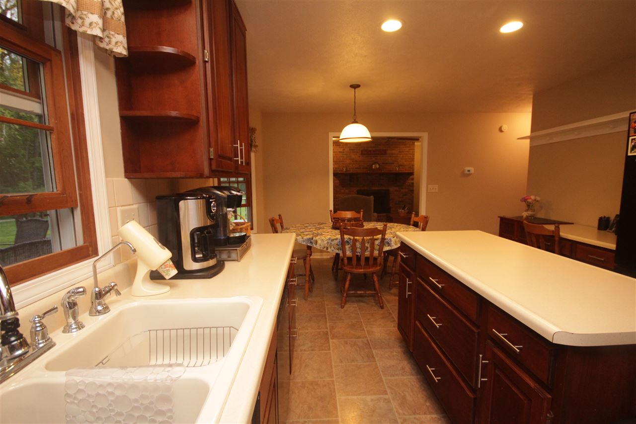22122 Pine Hollow Ln, South Bend, IN 46628 photo 5