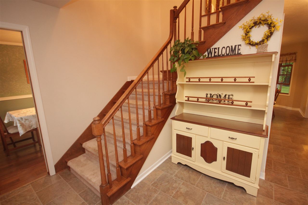22122 Pine Hollow Ln, South Bend, IN 46628 photo 8