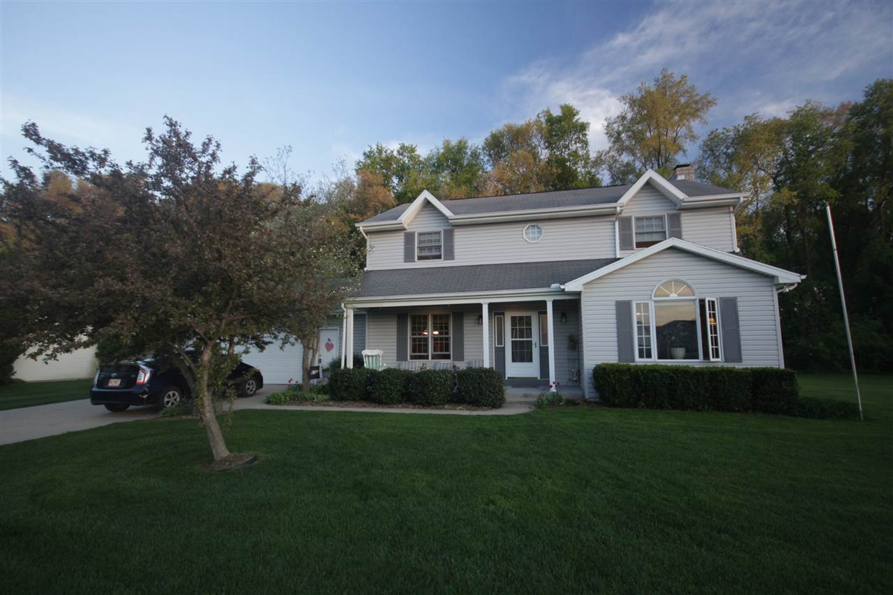 22122 Pine Hollow Ln, South Bend, IN 46628 photo 1