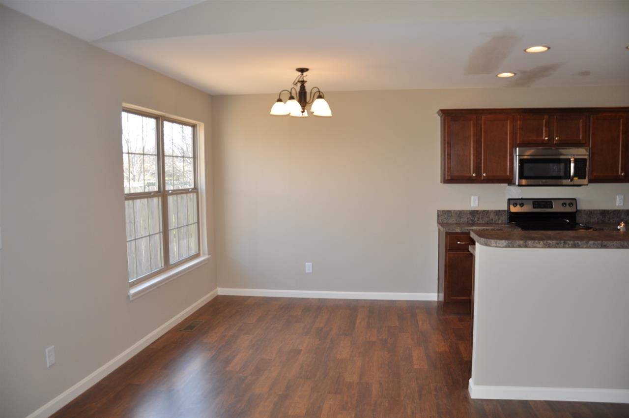 9401 Trotter Cir, Evansville, IN 47725 photo 7