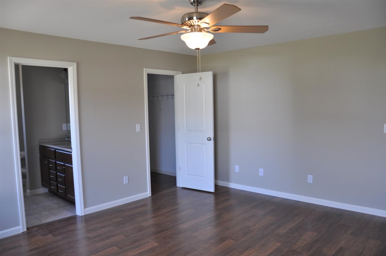 9401 Trotter Cir, Evansville, IN 47725 photo 12