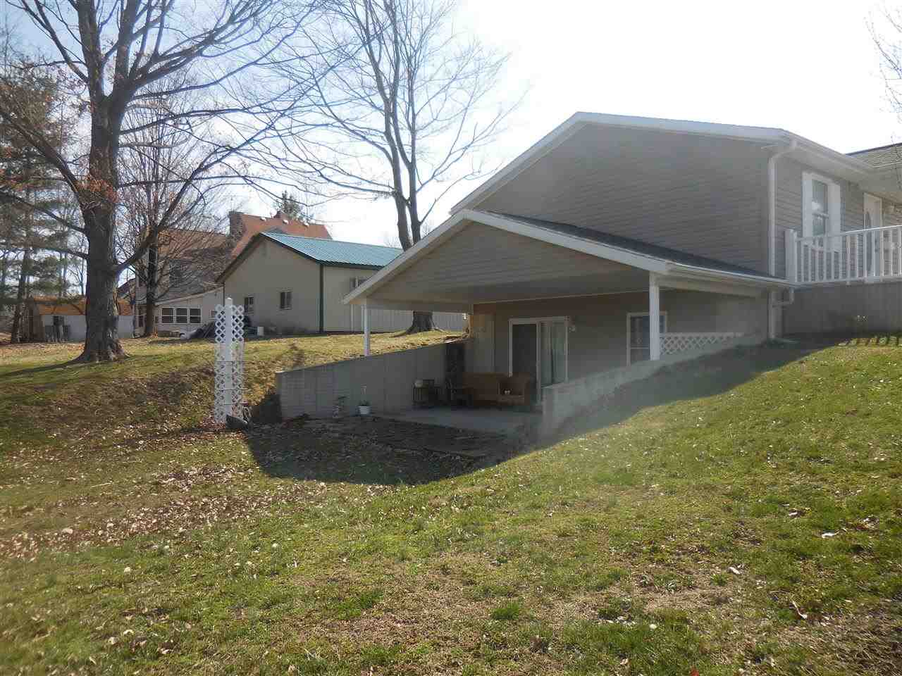 400 Walker St, Loogootee, IN 47553 photo 25