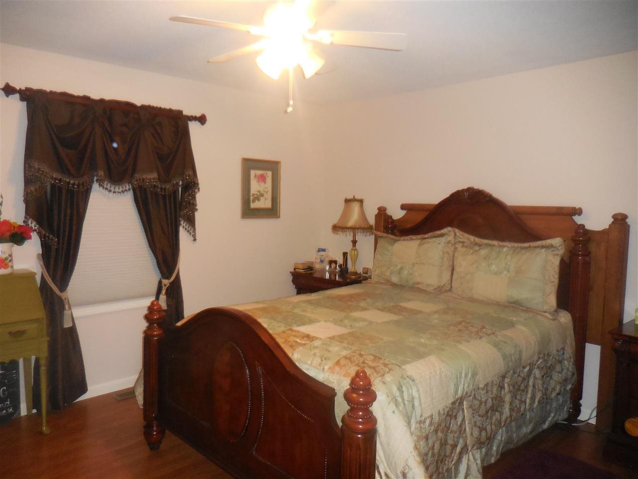 400 Walker St, Loogootee, IN 47553 photo 12