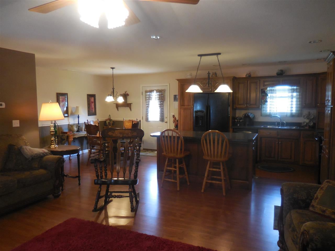 400 Walker St, Loogootee, IN 47553 photo 7