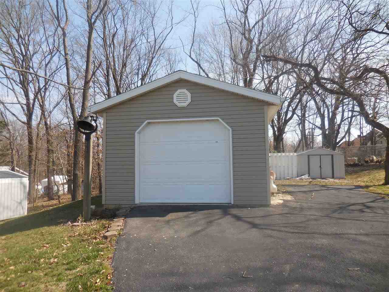 400 Walker St, Loogootee, IN 47553 photo 23