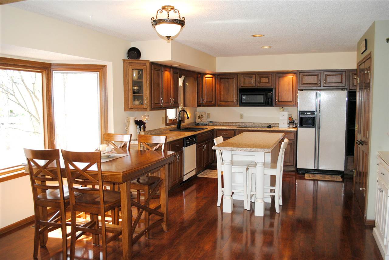 510 Windrift Ln, Fort Wayne, IN 46845 photo 4