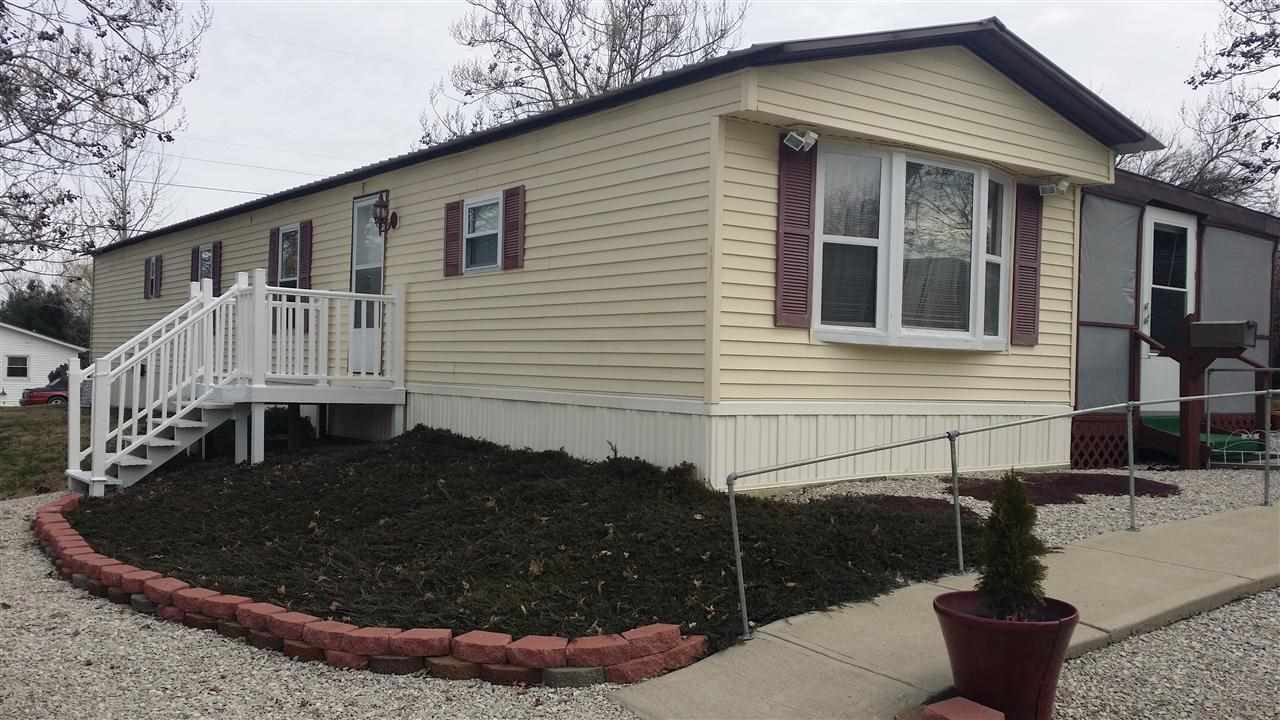 1017 S Lewis St, Bloomfield, IN 47424 photo 1