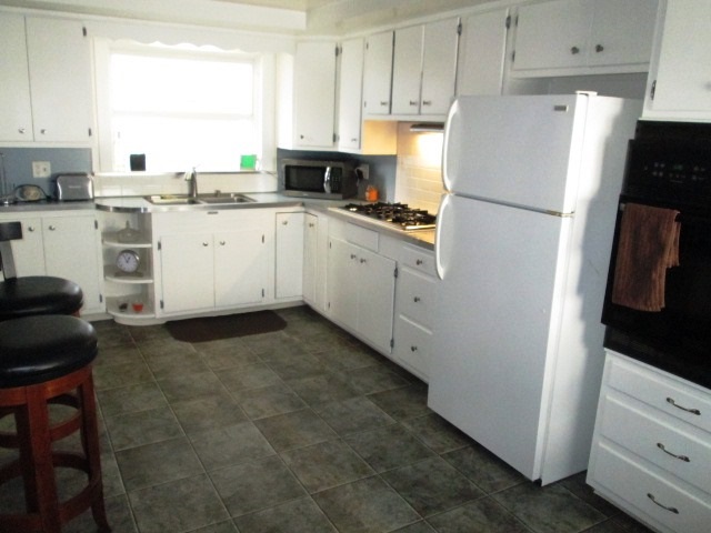 311 E Jefferson St, Goshen, IN 46528 photo 2