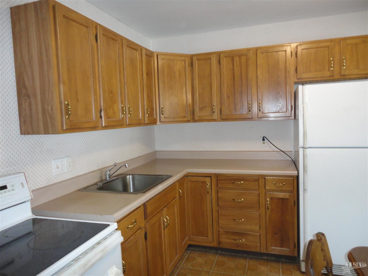 5434 Brighton Dr, Fort Wayne, IN 46825 photo 3