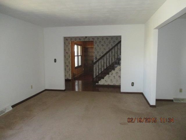 1201 Green Acres Dr, Kokomo, IN 46901 photo 9
