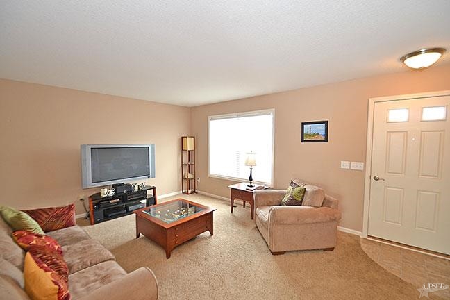 13031 Lanark Pl, Fort Wayne, IN 46814 photo 3