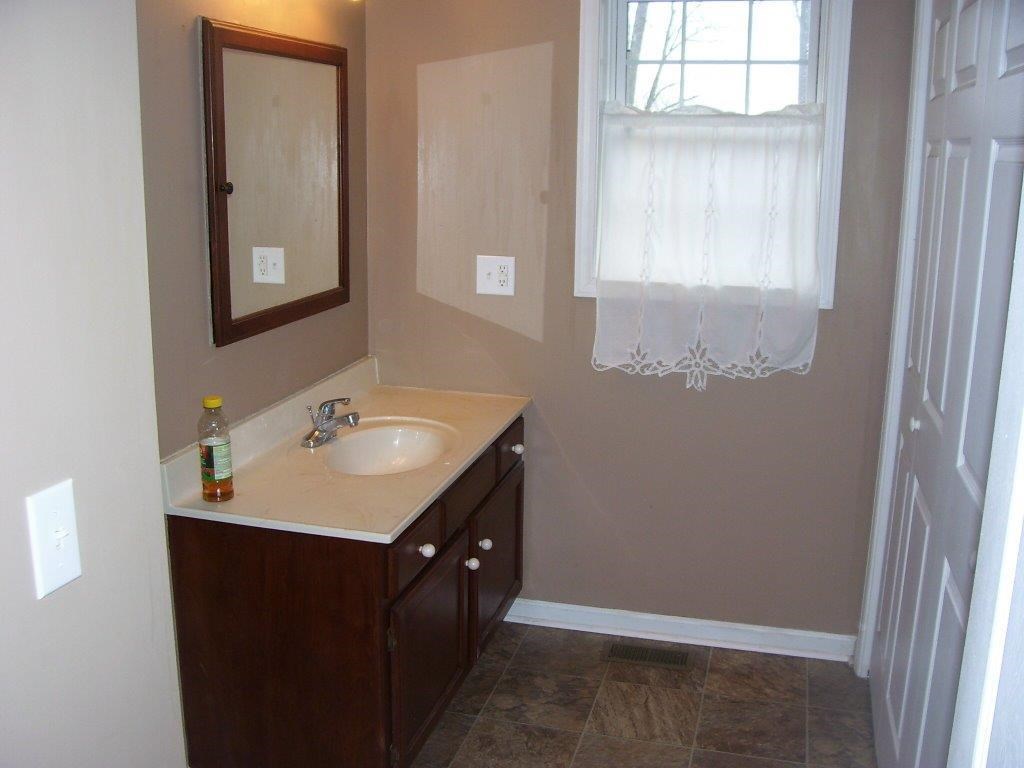 1385 Lawrenceport Main, Mitchell, IN 47446 photo 4