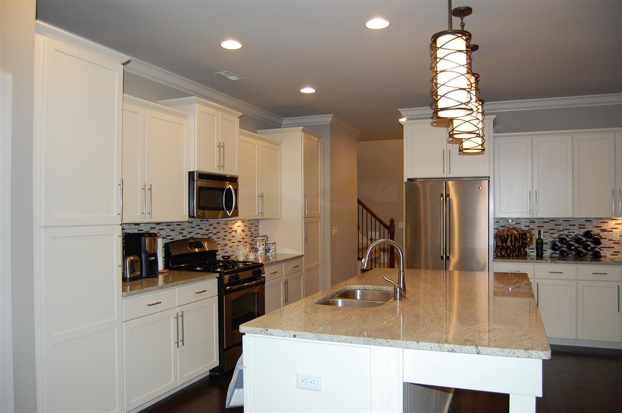 150 Palace Dr, Evansville, IN 47711 photo 9