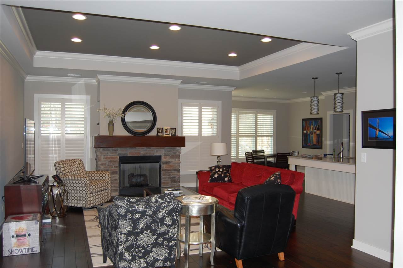 150 Palace Dr, Evansville, IN 47711 photo 5