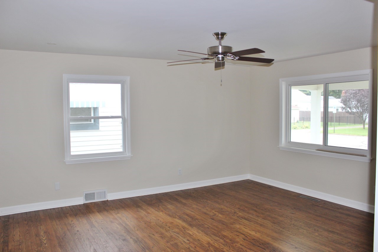 306 S Thomas Ave, Evansville, IN 47714 photo 2