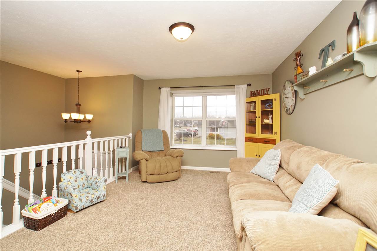 2621 Wynterpointe Ct, Kokomo, IN 46901 photo 3