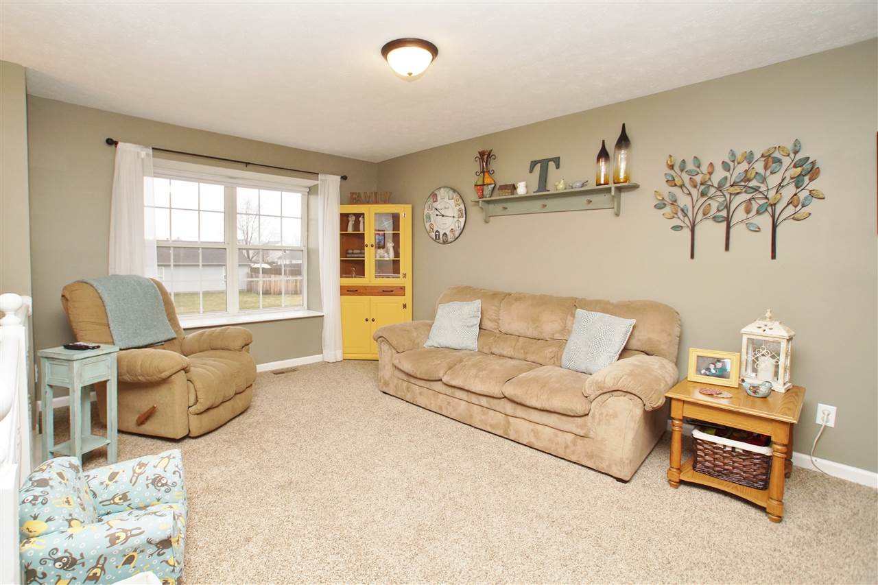 2621 Wynterpointe Ct, Kokomo, IN 46901 photo 2