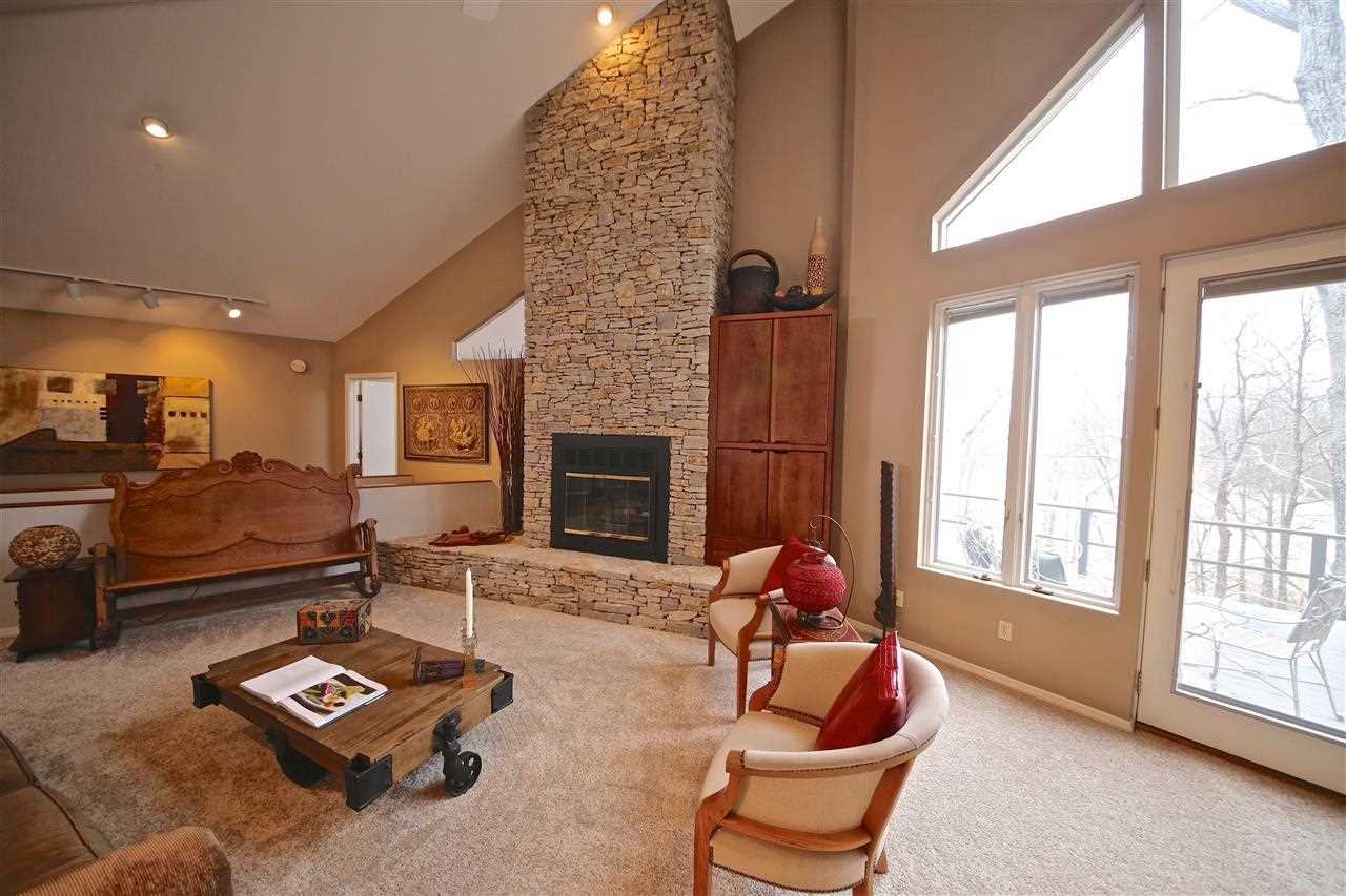 2352 E Linden Hill Dr, Bloomington, IN 47401 photo 3