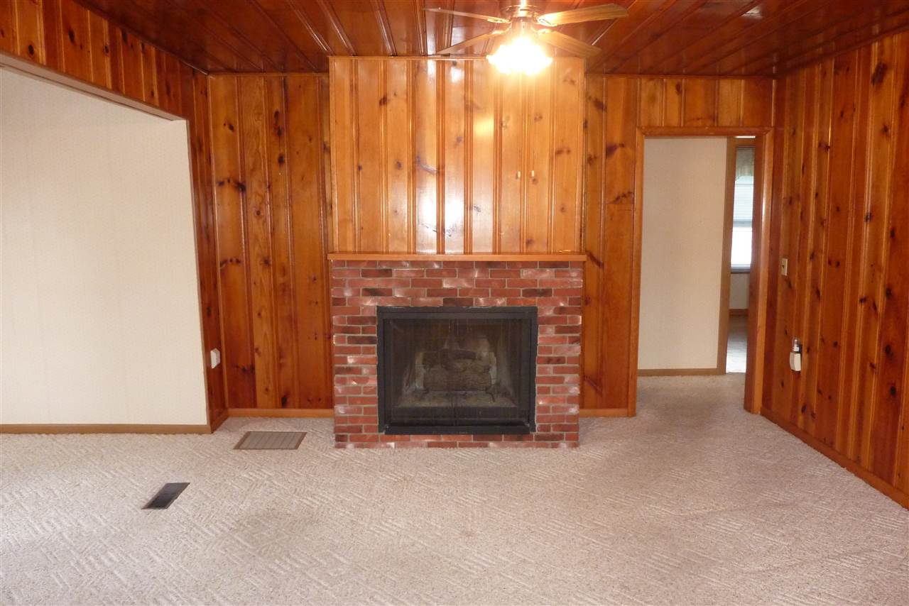 675 W 18th St, Rochester, IN 46975 photo 3