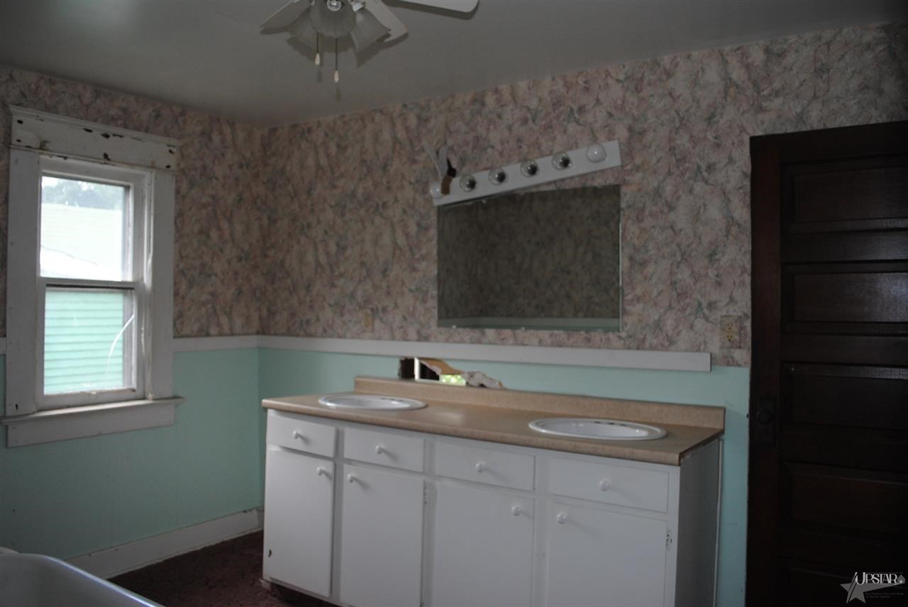 1745 Hale Ave, Fort Wayne, IN 46802 photo 7