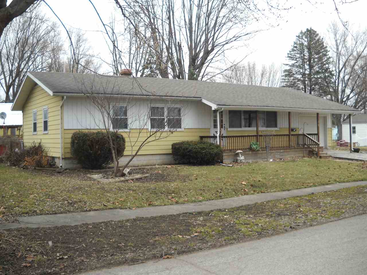310 Jackson Ave, Peru, IN 46970 photo 1
